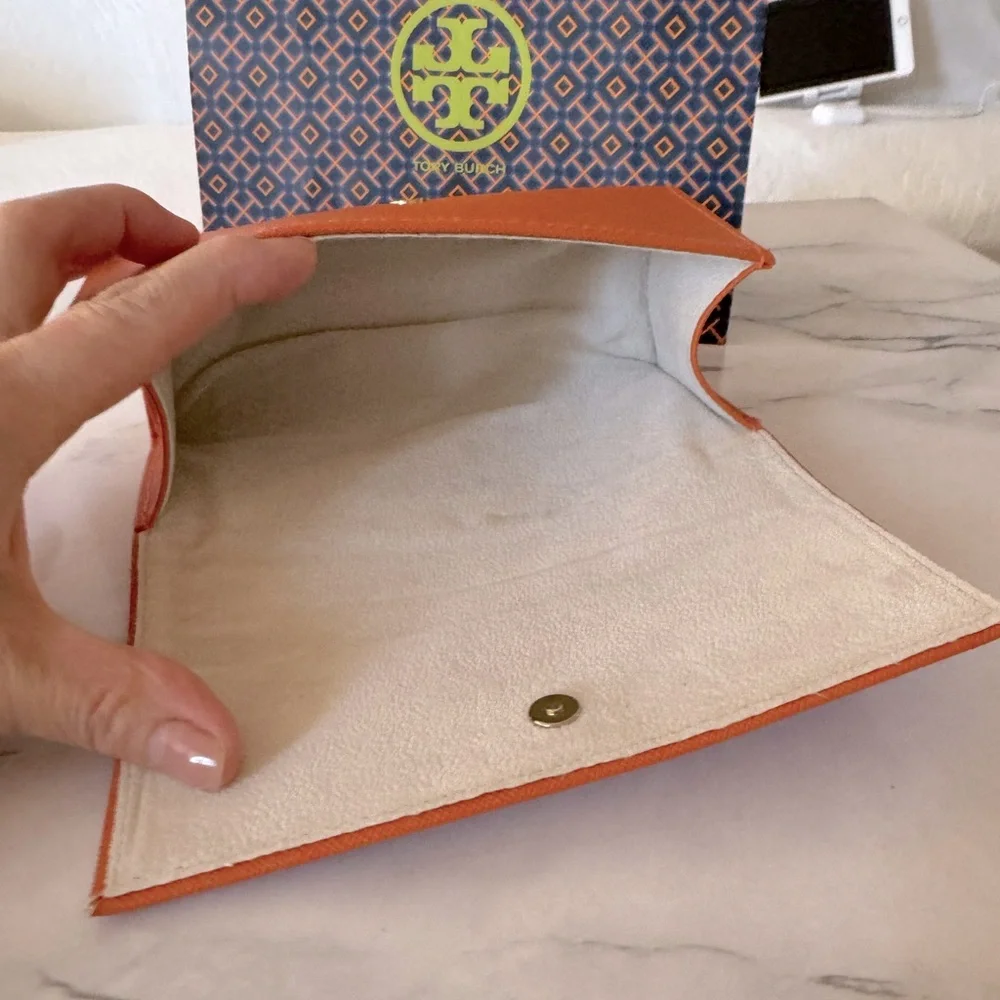 Tory Burch sunglasses Case , with gold color Logo